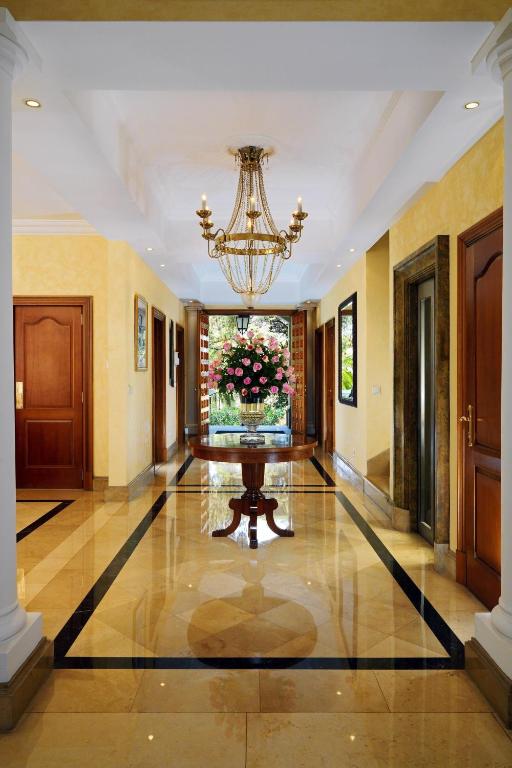 Organization gallery